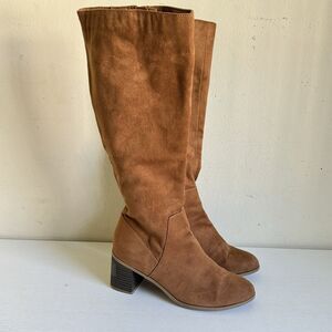 Universal Thread Women's Sz. 7 Marlee Suede Knee High Block Heeled Boots Cognac